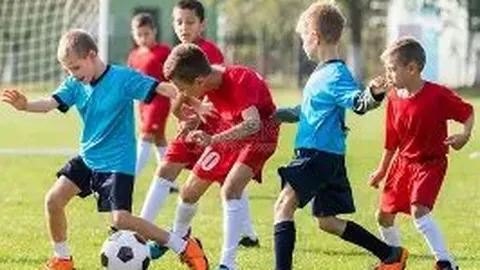 吴京面临捐款压力，遭道德绑架引争议